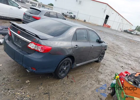 2011 Toyota Corolla S z USA, uszkodzony, nr VIN 2T1BU4EE9BC538536